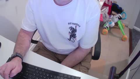 Snapshot of essex_wild chatting on December 2024 10:50:02 AM Morph online show from December 2024 10:50:02 AM