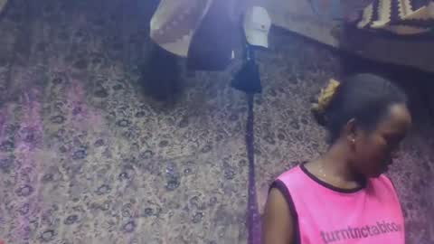 estanie online show from October 2025 07:31:01 AM