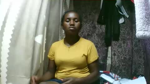 estanie online show from November 2025 08:08:01 PM