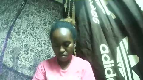 estanie online show from November 2025 10:48:02 AM