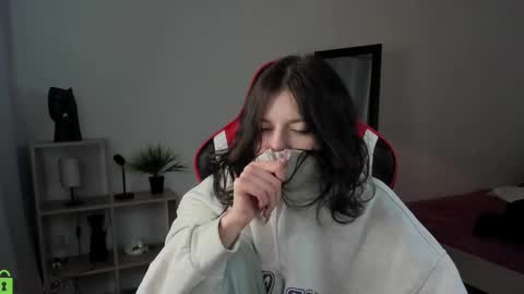 esteria online show from December 2024 09:13:02 PM