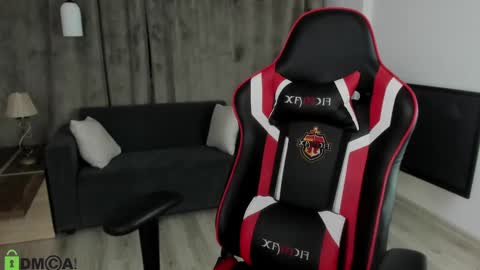 esteria online show from December 2024 10:54:02 PM