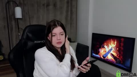 esteria online show from January 2025 12:48:02 AM