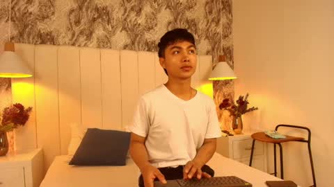 Esteban online show from September 2025 11:44:01 AM