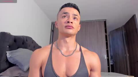 Snapshot of esteban_stud97 chatting on October 2025 09:16:02 PM Esteban Stud online show from October 2025 09:16:02 PM