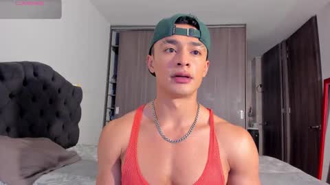 Snapshot of esteban_stud97 chatting on November 2025 08:40:02 PM Esteban Stud online show from November 2025 08:40:02 PM