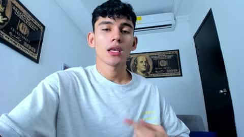 Esteban online show from January 2025 12:04:02 PM