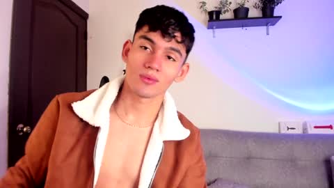 Esteban online show from January 2025 01:07:01 PM