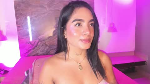 Stefy online show from March 2025 06:33:02 AM