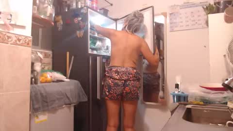 Snapshot of estelamaris1 chatting on November 2025 12:31:02 AM estelamaris online show from November 2025 12:31:02 AM