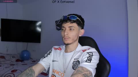 Snapshot of estivenvel chatting on October 2025 02:45:02 PM estivenvel online show from October 2025 02:45:02 PM