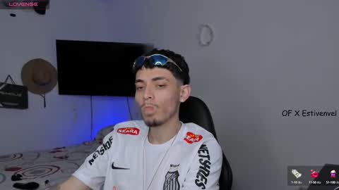 Snapshot of estivenvel chatting on October 2025 04:48:02 PM estivenvel online show from October 2025 04:48:02 PM