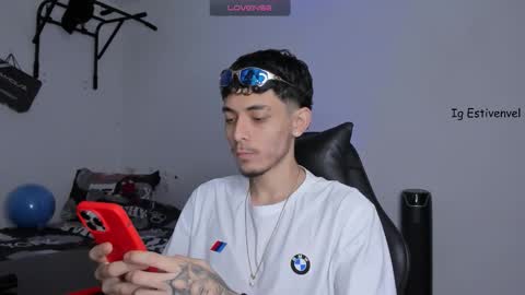 Snapshot of estivenvel chatting on October 2025 03:00:01 PM estivenvel online show from October 2025 03:00:01 PM