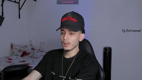 Snapshot of estivenvel chatting on October 2025 02:13:01 PM estivenvel online show from October 2025 02:13:01 PM