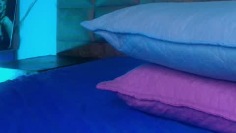 Estrella online show from November 2025 12:16:01 PM