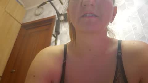 Snapshot of estrellawalters chatting on September 2025 07:35:02 AM estrellawalters online show from September 2025 07:35:02 AM