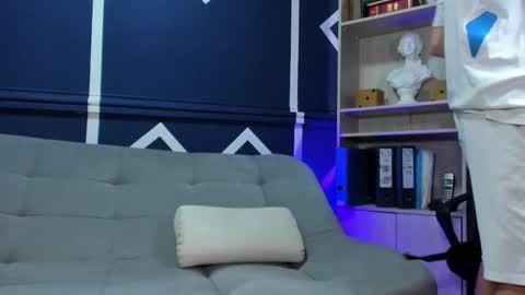 Etham online show from October 2025 12:14:02 PM