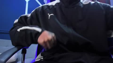 Etham online show from October 2025 11:18:02 AM