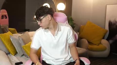 ethan_occonor online show from September 2025 01:16:01 PM