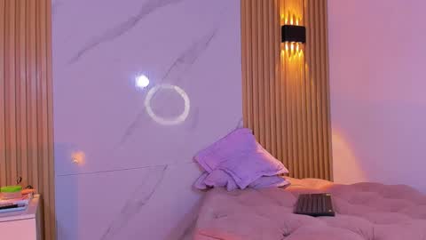 Snapshot of ethan_thouse chatting on November 2025 07:19:01 PM ethan_thouse online show from November 2025 07:19:01 PM