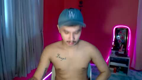 Snapshot of ethan_uwuxx chatting on September 2025 03:22:01 AM DAVE online show from September 2025 03:22:01 AM