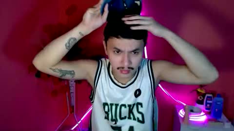 Snapshot of ethan_uwuxx chatting on October 2025 03:51:02 AM DAVE online show from October 2025 03:51:02 AM