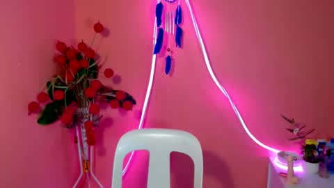 Snapshot of ethan_uwuxx chatting on October 2025 03:20:02 AM DAVE online show from October 2025 03:20:02 AM