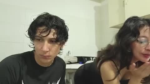 ethan and clare online show from September 2025 01:45:01 PM