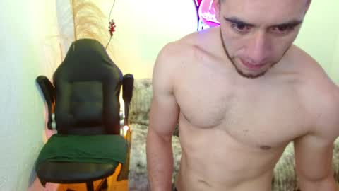 ethanblaze_ online show from November 2025 11:32:02 AM