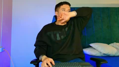 Snapshot of ethanconnor_ chatting on October 2025 12:17:01 PM ethanconnor_ online show from October 2025 12:17:01 PM