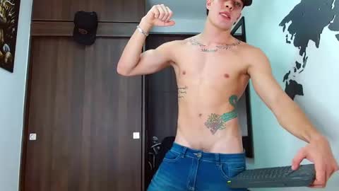 ethangreey1 online show from February 2025 08:50:01 PM