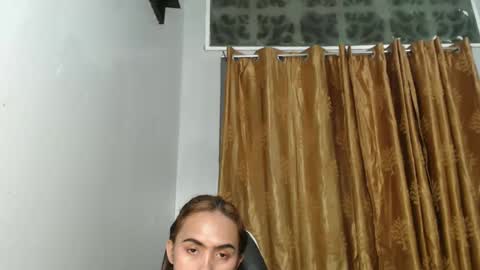 YELLA online show from February 2025 04:14:02 PM