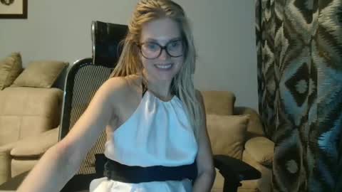 Snapshot of eva2323 chatting on January 2025 03:50:01 PM eva2323 online show from January 2025 03:50:01 PM