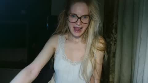 Snapshot of eva2323 chatting on March 2025 02:15:01 AM eva2323 online show from March 2025 02:15:01 AM
