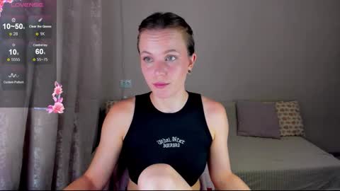 Snapshot of eva_aaaa chatting on September 2025 05:04:02 PM eva_aaaa online show from September 2025 05:04:02 PM