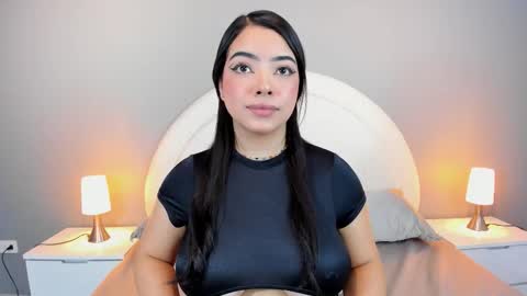 Snapshot of eva_bigboobs_ chatting on October 2025 11:35:01 AM EVA online show from October 2025 11:35:01 AM