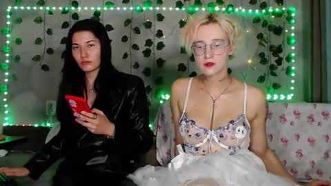 eva_forrest online show from September 2025 08:08:01 PM