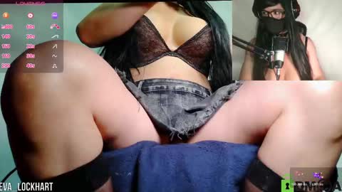 Snapshot of eva_lockhart chatting on November 2025 07:56:02 PM Eva online show from November 2025 07:56:02 PM