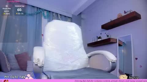 Snapshot of eva_monet chatting on October 2025 03:32:01 PM eva_monet online show from October 2025 03:32:01 PM