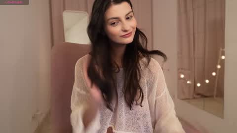 EVA  online show from December 2024 04:07:02 PM