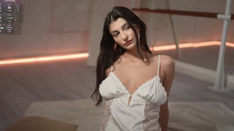 EVA  online show from December 2024 03:55:01 PM