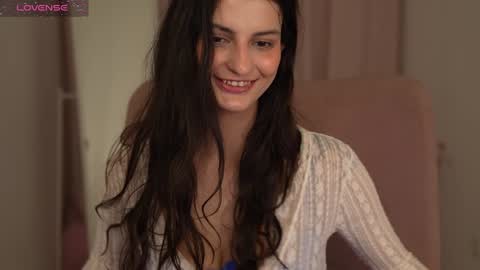 EVA  online show from January 2025 04:03:01 PM