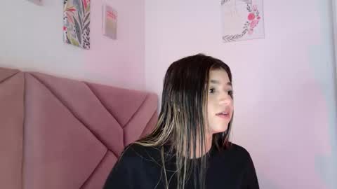 Eva Sin online show from October 2025 11:04:01 PM