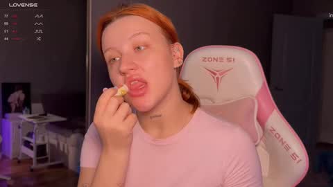 Snapshot of eva_swag chatting on November 2025 10:04:02 AM eva_swag online show from November 2025 10:04:02 AM