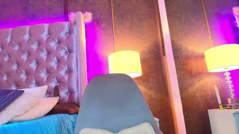 EVA CLOEE online show from January 2025 11:36:02 PM