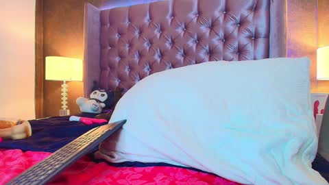 EVA CLOEE online show from January 2025 04:09:01 AM