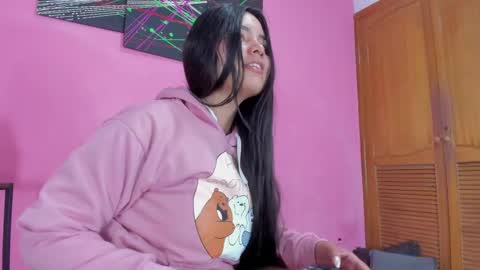 Snapshot of evaa_greey chatting on February 2025 08:24:01 PM Eva Grey online show from February 2025 08:24:01 PM