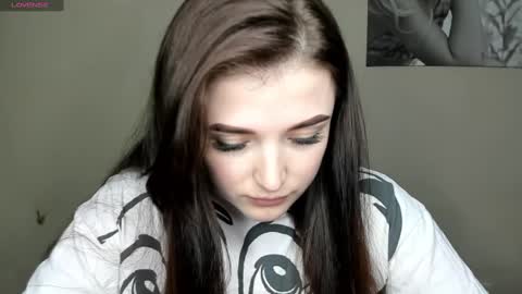 Snapshot of evaamillerr chatting on January 2025 10:20:01 AM Eva online show from January 2025 10:20:01 AM