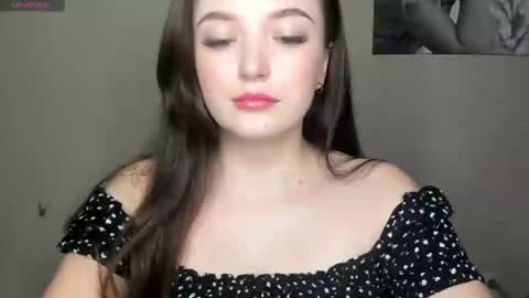 Snapshot of evaamillerr chatting on January 2025 11:07:01 PM Eva online show from January 2025 11:07:01 PM