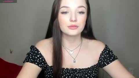 Snapshot of evaamillerr chatting on January 2025 11:02:01 PM Eva online show from January 2025 11:02:01 PM